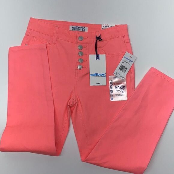 New Wallflower skinny girl jeans - Picture 2 of 5